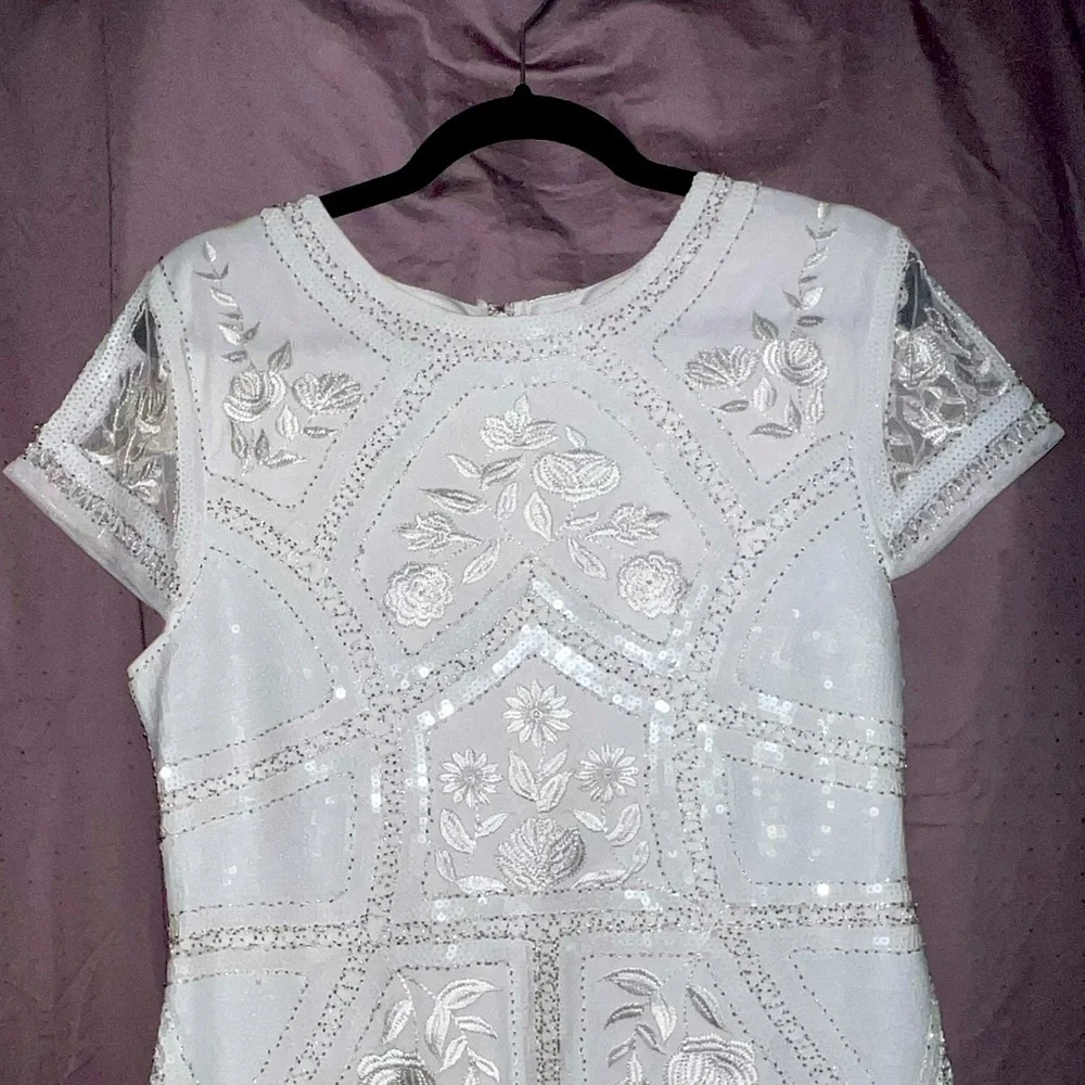 Lulus white lace beaded dress. Size xl - Picture 1 of 4